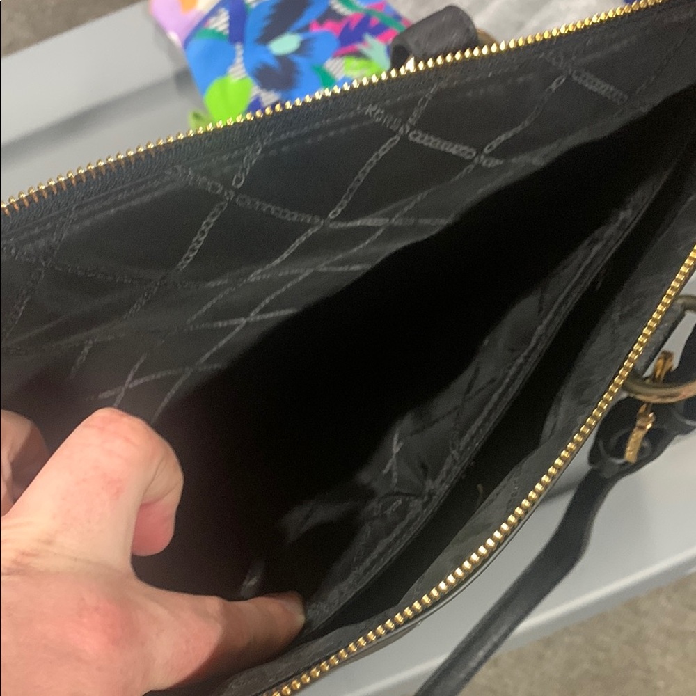 MICHAEL KORS KARLA MULTIFUNCTIONAL BLACK LARGE TOTE 5214 - Picture 11 of 15